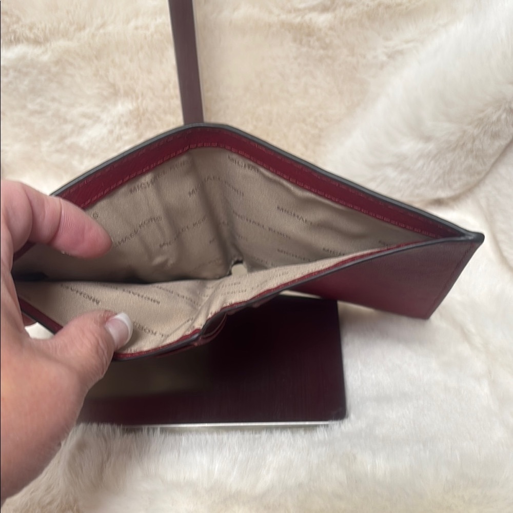 Michael Kors Dark Red Card holder/wallet - Picture 3 of 7